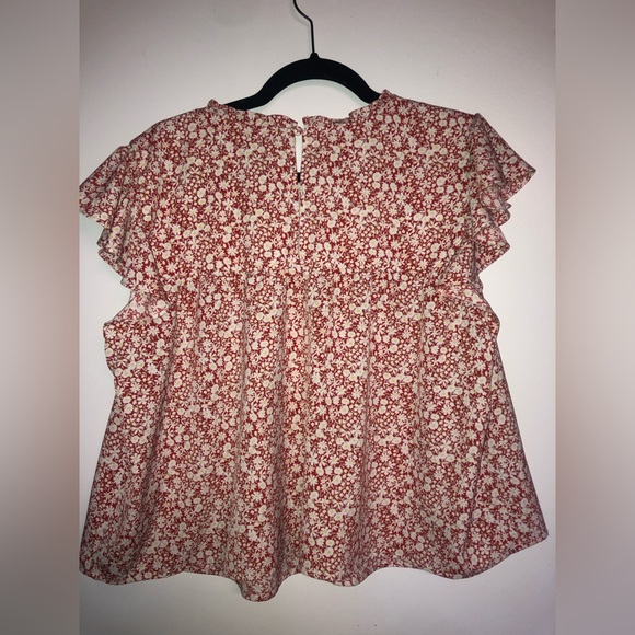 Abercrombie and Fitch Flutter Sleeve Top - Picture 3 of 3